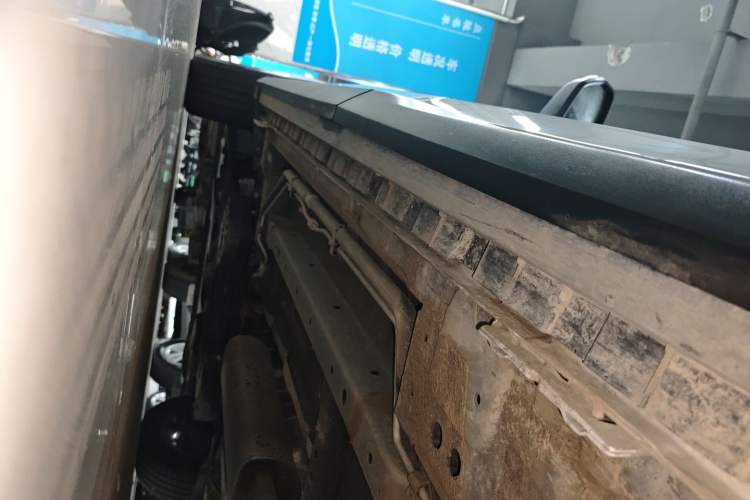 Used SAIC MAXUS G50 2024 PLUS 1.5T Happiness-Recommended Automatic Glory Edition Left Side Sill