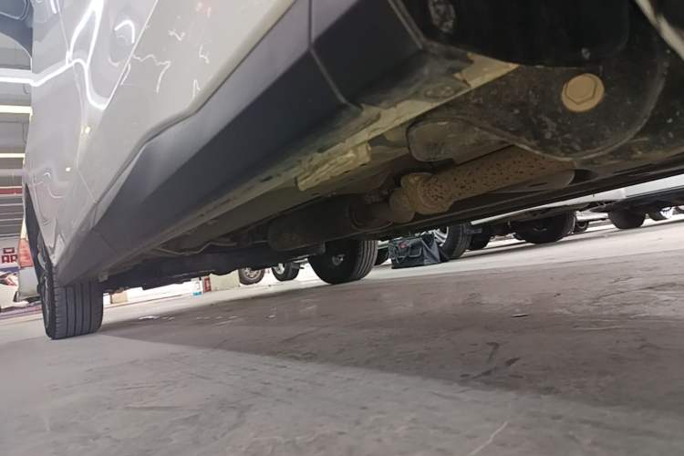 Used SAIC MAXUS G50 2024 PLUS 1.5T Happiness-Recommended Automatic Start-Up Edition Left Side Sill