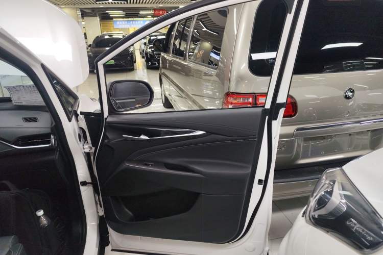 Used SAIC MAXUS G50 2024 PLUS 1.5T Happiness-Recommended Automatic Glory Edition Right Front Door Interior