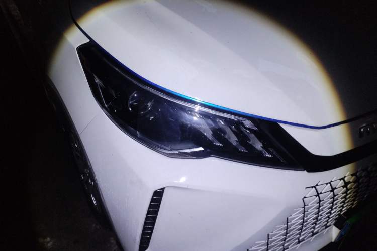 Used SAIC MAXUS G50 2024 PLUS 1.5T Happiness-Recommended Automatic Glory Edition Right Front Headlight