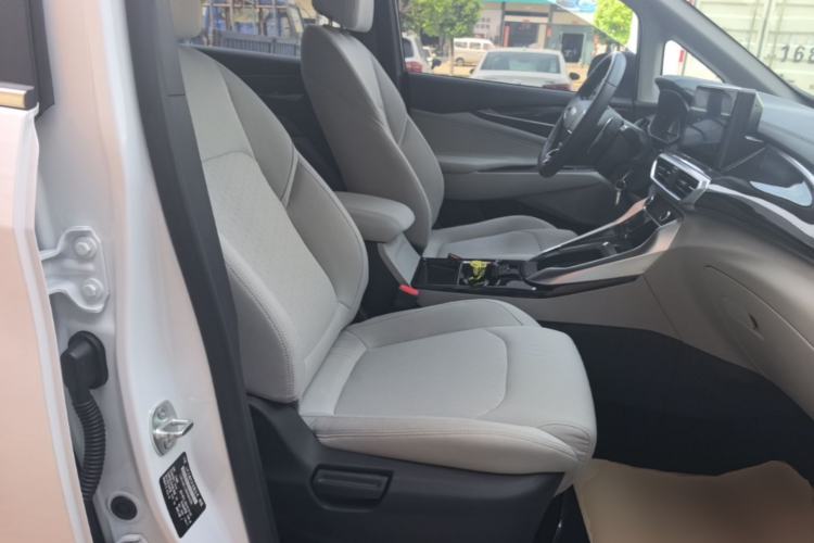 Used SAIC MAXUS G50 2024 PLUS 1.5T Happiness-Recommended Automatic Glory Edition Right Front Seat