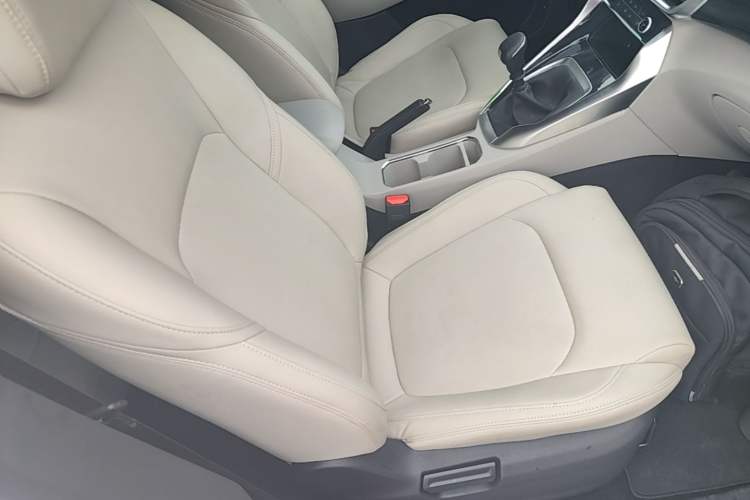 Used SAIC MAXUS G50 2024 1.5T Manual Comfort A Trim Right Front Seat