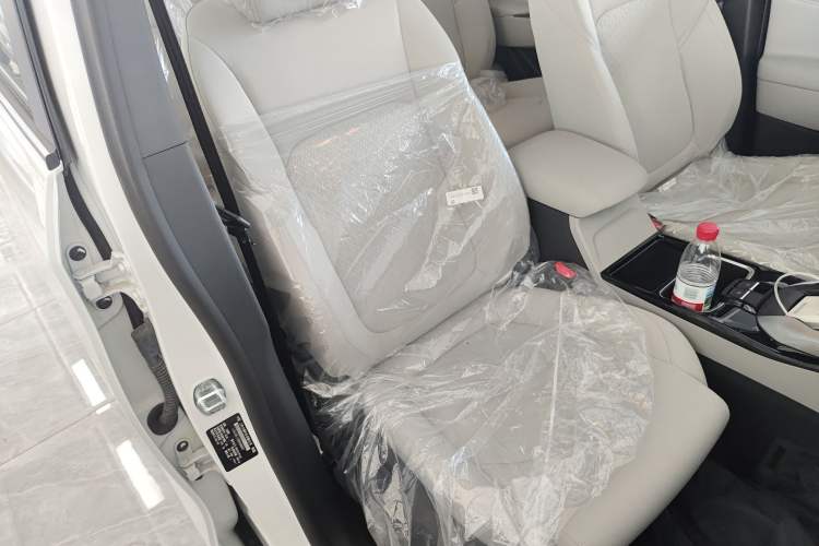 Used SAIC MAXUS G50 2024 PLUS 1.5T Happiness-Recommended Automatic Glory Edition Right Front Seat