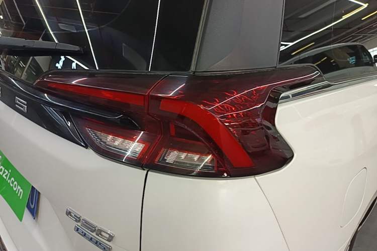 Used SAIC MAXUS G50 2024 PLUS 1.5T Happiness-Recommended Automatic Start-Up Edition Right Rear Taillight