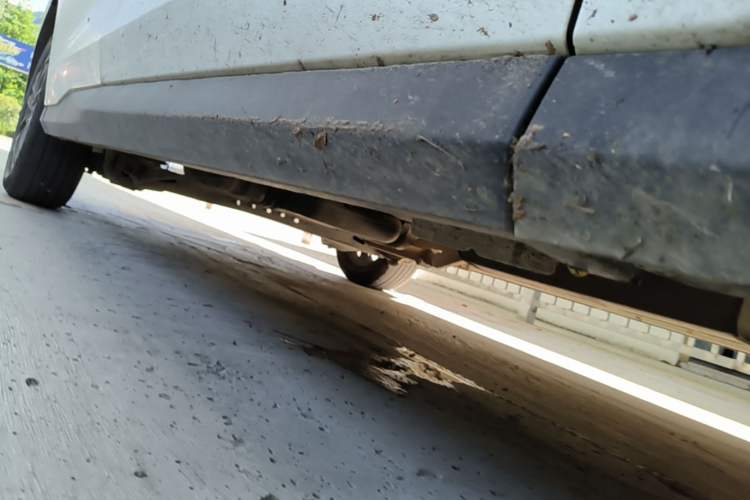 Used SAIC MAXUS G50 2024 1.5T Manual Comfort A Trim Right Side Sill
