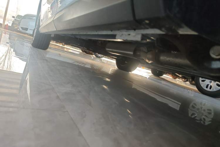 Used SAIC MAXUS G50 2024 PLUS 1.5T Happiness-Recommended Automatic Glory Edition Right Side Sill