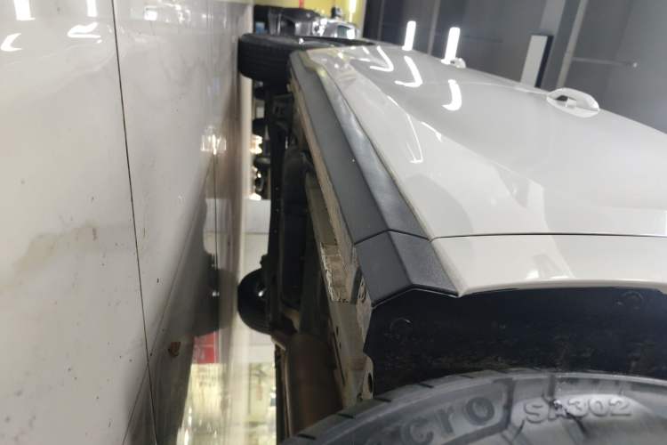 Used SAIC MAXUS G50 2024 PLUS 1.5T Happiness-Recommended Automatic Glory Edition Right Side Sill