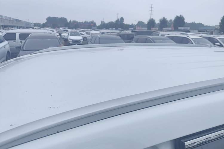 Used SAIC MAXUS G50 2024 1.5T Manual Comfort A Trim Roof