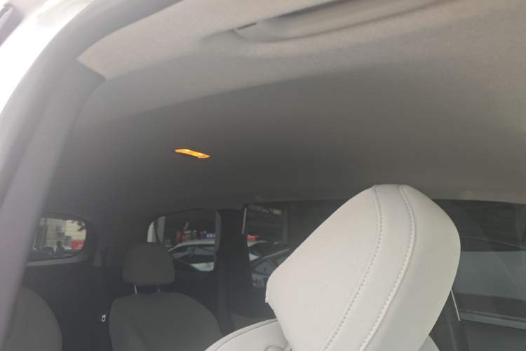 Used SAIC MAXUS G50 2024 1.5T Dragon Soars Everywhere Edition Roof