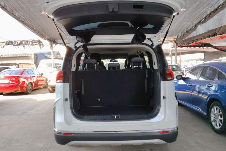 Used SAIC MAXUS G50 2024 PLUS 1.5T Happiness-Recommended Automatic Start-Up Edition Trunk