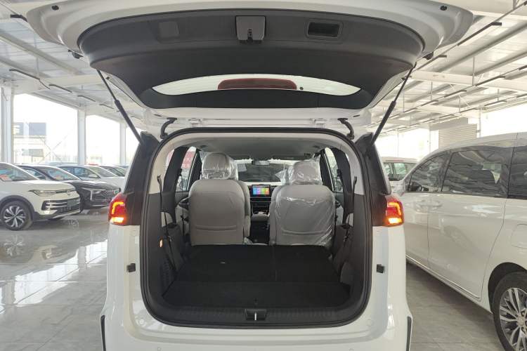 Used SAIC MAXUS G50 2024 PLUS 1.5T Happiness-Recommended Automatic Glory Edition Trunk