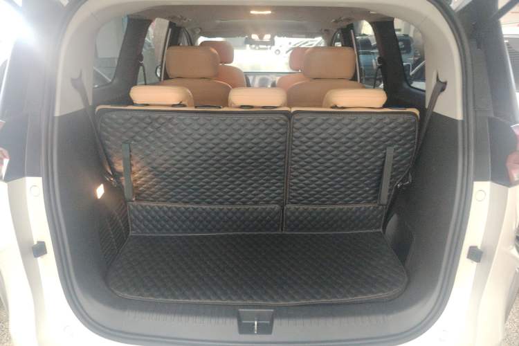 Used SAIC MAXUS G50 2025 MAX 1.5T Automatic Luxury Edition Trunk
