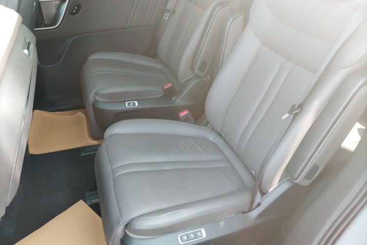 Used SAIC MAXUS G70 2024 2.0T Automatic Flagship Version 7 Seats Left Rear Seat