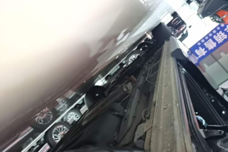 Used SAIC MAXUS G70 2024 2.0T Automatic Flagship Version 7 Seats Left Side Sill