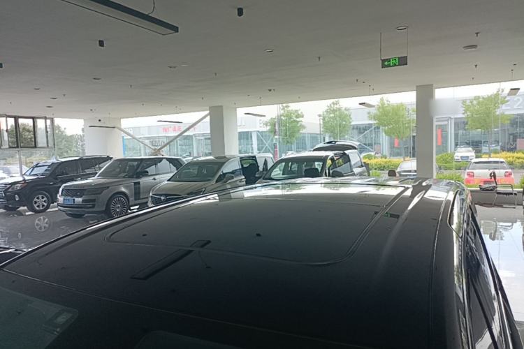 Used SAIC MAXUS G70 2024 2.0T Automatic Luxury Edition 7 Seats Roof