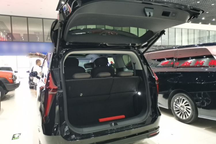 Used SAIC MAXUS G70 2024 2.0T Automatic Flagship Version 7 Seats Trunk