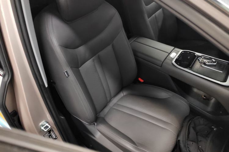 Used SAIC MAXUS G70 2024 2.0T Automatic Flagship Version 7 Seats Right Front Seat