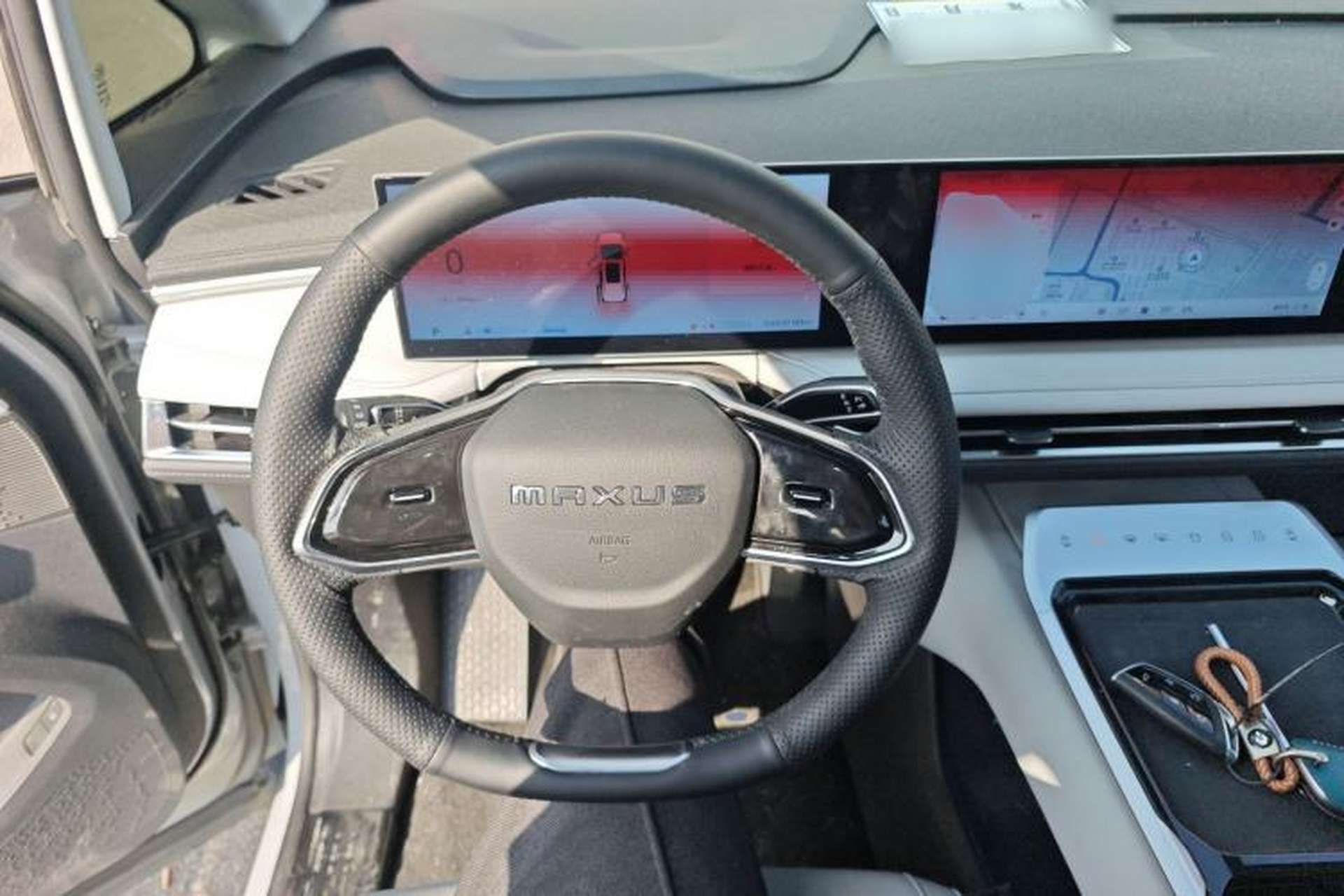 Used SAIC MAXUS G70 2024 2.0T Automatic Flagship Version 7 Seats Steering Wheel