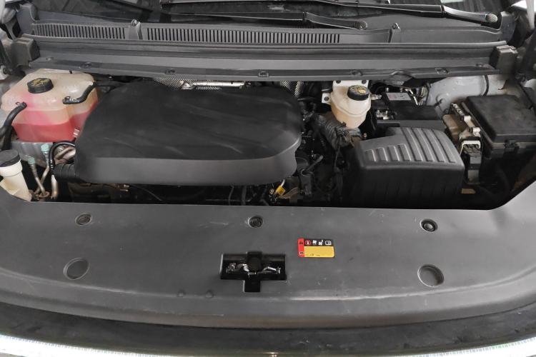 Used SAIC MAXUS G70 2024 2.0T Automatic Flagship Version 7 Seats Engine Bay