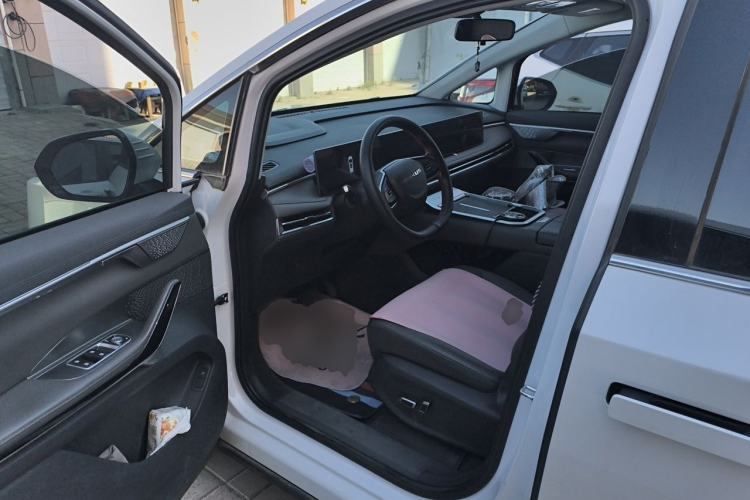 Used SAIC MAXUS G70 2024 2.0T Automatic Luxury Edition 7 Seats Driver Seat