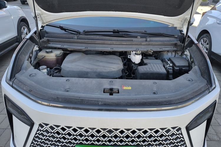 Used SAIC MAXUS G70 2024 2.0T Automatic Luxury Edition 7 Seats Engine Bay