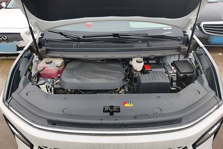 Used SAIC MAXUS G70 2024 2.0T Automatic Luxury Edition 7 Seats Engine Bay