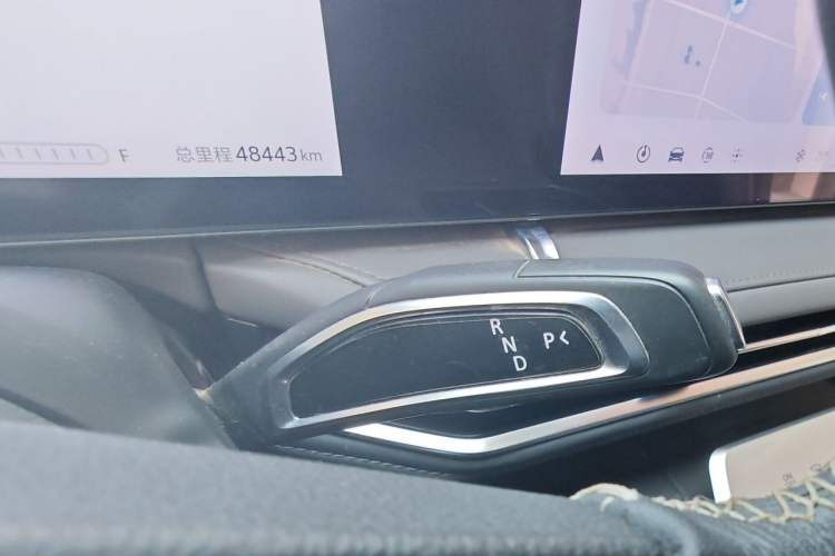 Used SAIC MAXUS G70 2024 2.0T Automatic Luxury Edition 7 Seats Gear Lever