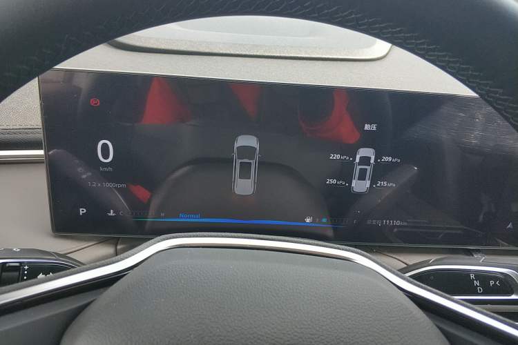 Used SAIC MAXUS G70 2024 2.0T Automatic Luxury Edition 7 Seats Instrument Cluster