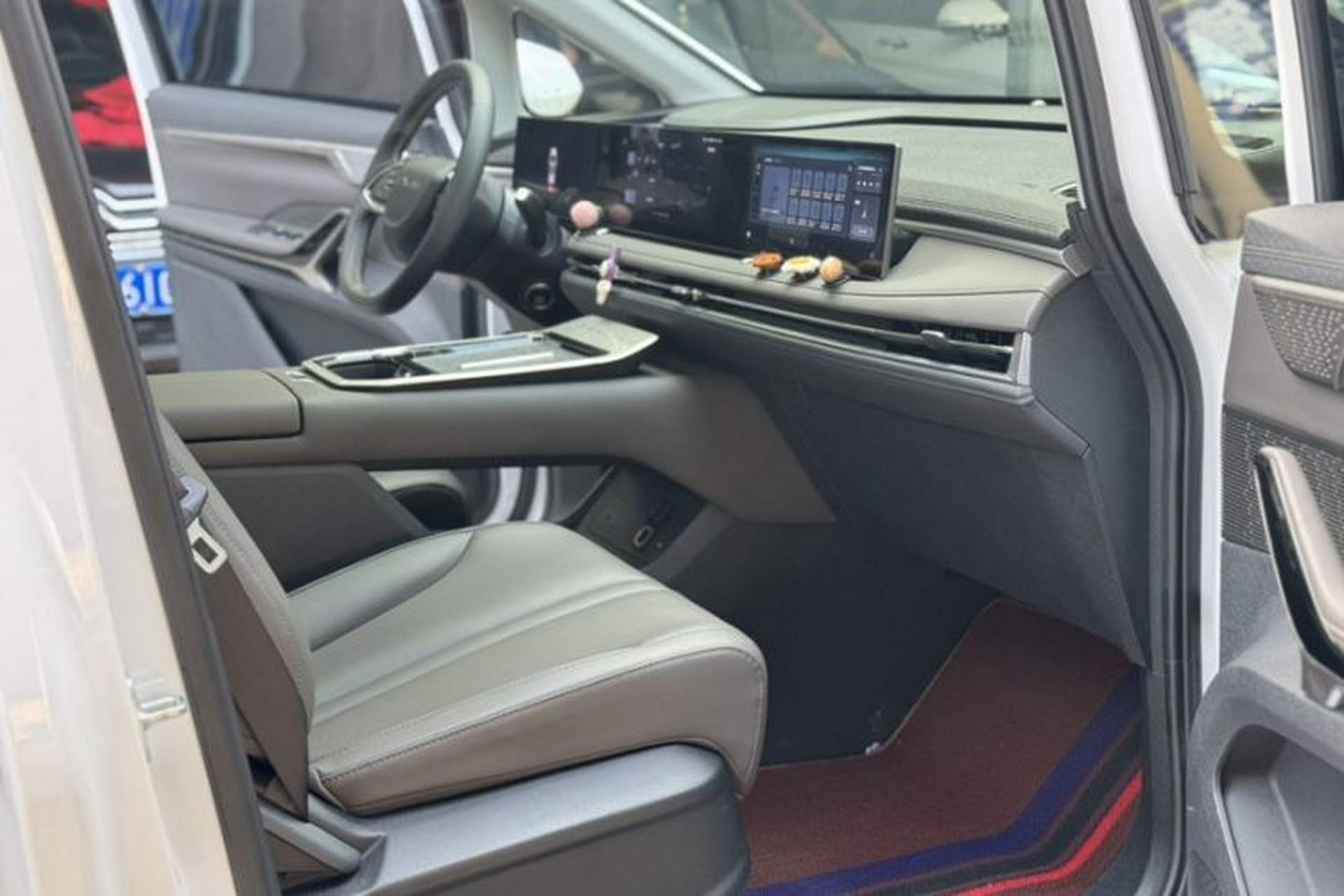 Used SAIC MAXUS G70 2024 2.0T Automatic Luxury Edition 7 Seats Interior 1