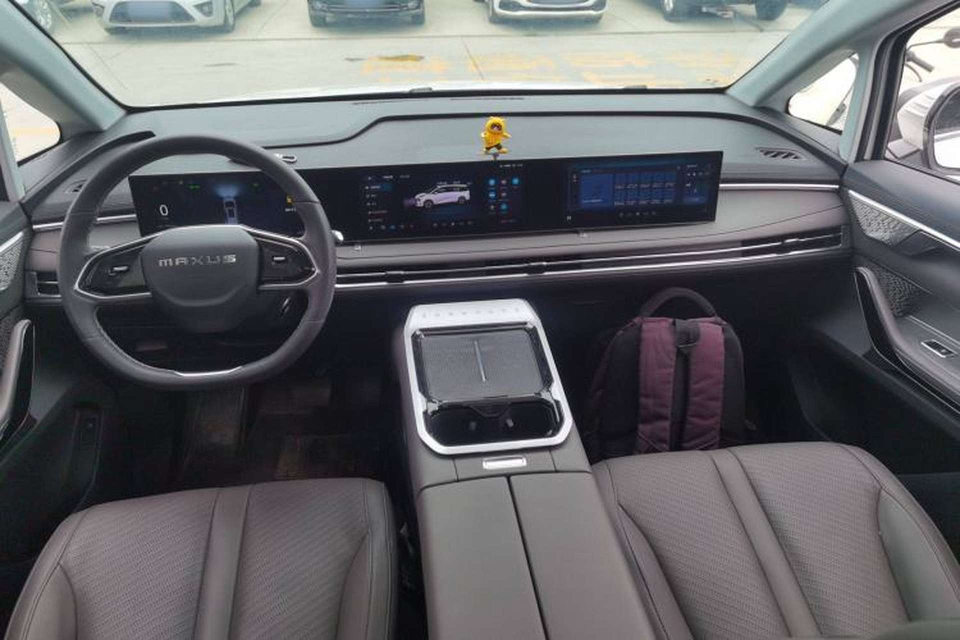Used SAIC MAXUS G70 2024 2.0T Automatic Flagship Version 7 Seats Interior 2
