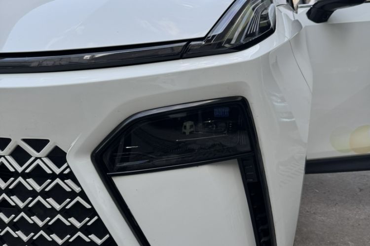 Used SAIC MAXUS G70 2024 2.0T Automatic Luxury Edition 7 Seats Left Front Headlight