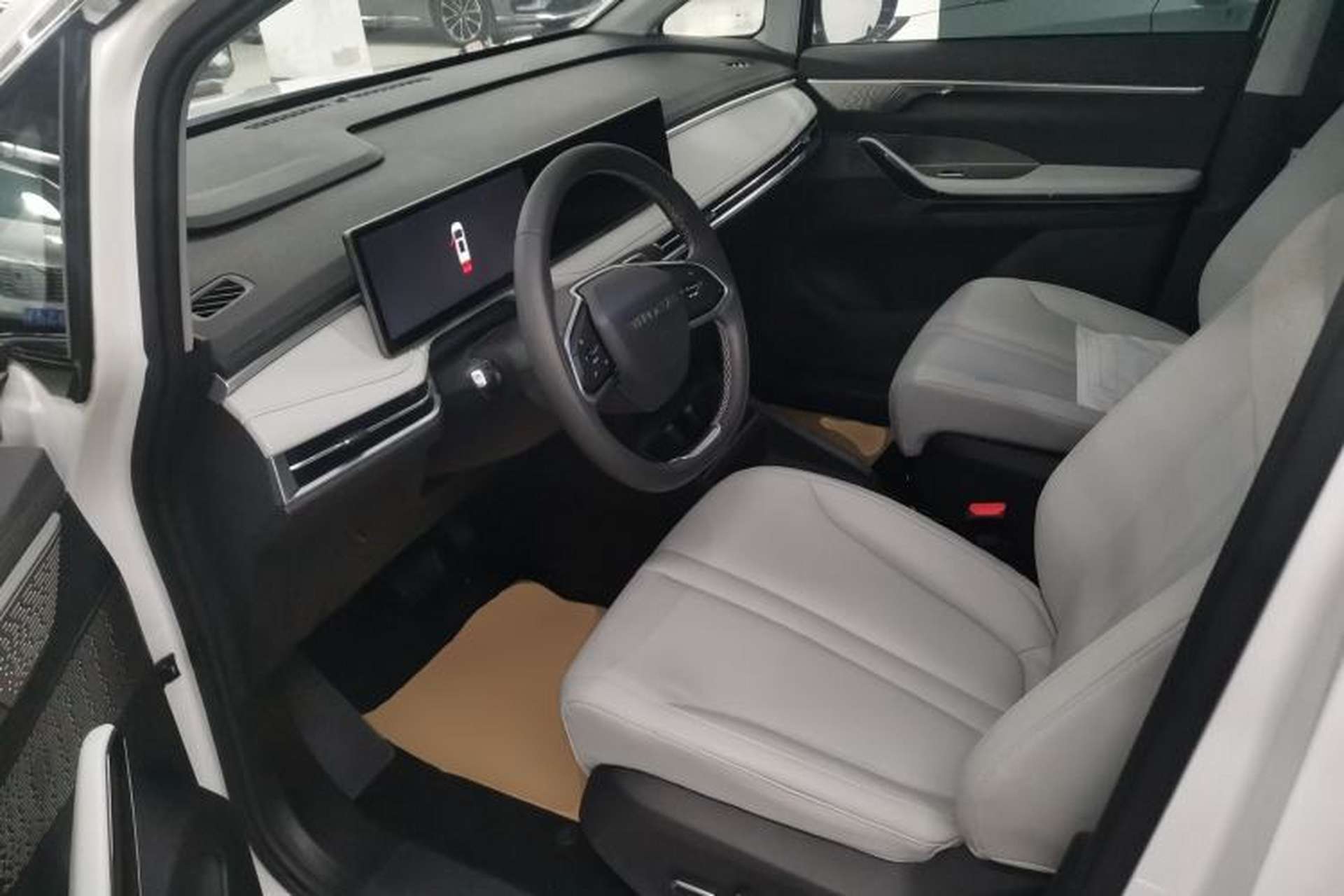 Used SAIC MAXUS G70 2024 2.0T Automatic Comfort Edition 7-Seater Left Front Seat