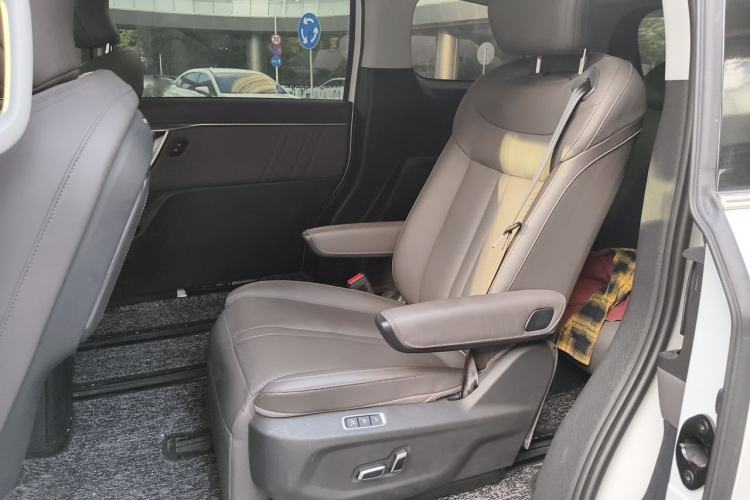 Used SAIC MAXUS G70 2024 2.0T Automatic Flagship Version 6 Seats Left Rear Seat