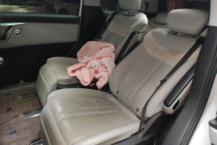 Used SAIC MAXUS G70 2024 2.0T Automatic Flagship Version 7 Seats Left Rear Seat