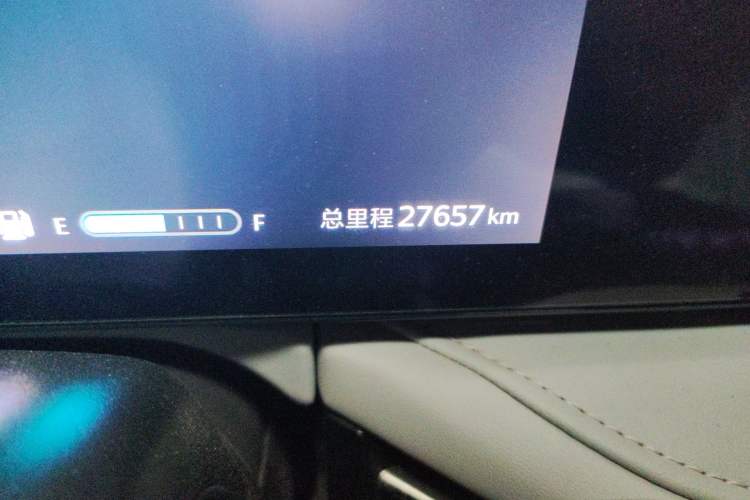 Used SAIC MAXUS G70 2024 2.0T Automatic Flagship Version 7 Seats Odometer Close Up