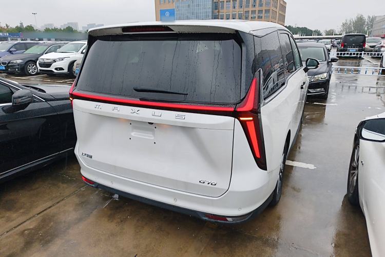 Used SAIC MAXUS G70 2024 2.0T Automatic Luxury Edition 7 Seats Rear Right 45 Deg