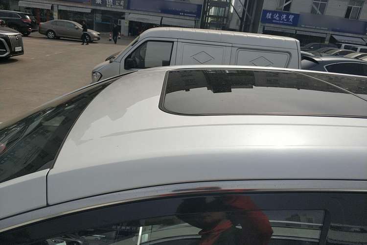 Used SAIC MAXUS G70 2024 2.0T Automatic Luxury Edition 7 Seats Roof