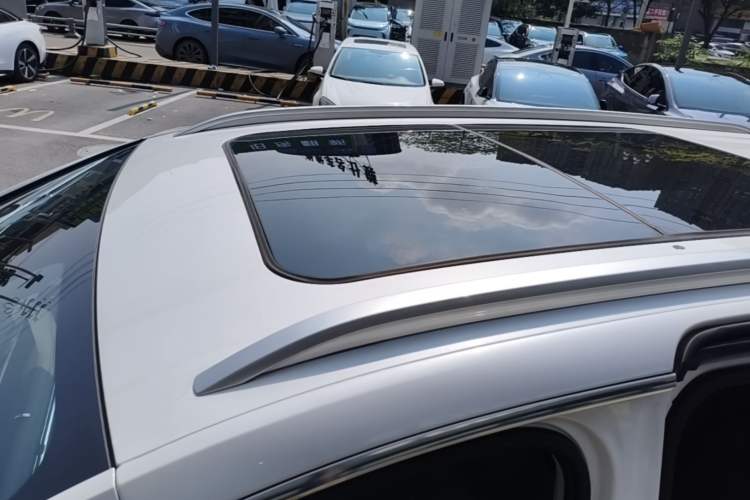 Used SAIC MAXUS G70 2024 2.0T Automatic Flagship Version 7 Seats Roof