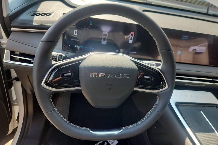 Used SAIC MAXUS G70 2024 2.0T Automatic Flagship Version 7 Seats Steering Wheel