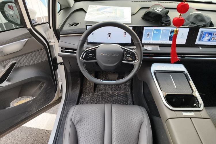 Used SAIC MAXUS G70 2024 2.0T Automatic Flagship Version 6 Seats Steering Wheel