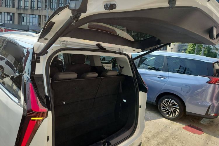 Used SAIC MAXUS G70 2024 2.0T Automatic Flagship Version 7 Seats Trunk