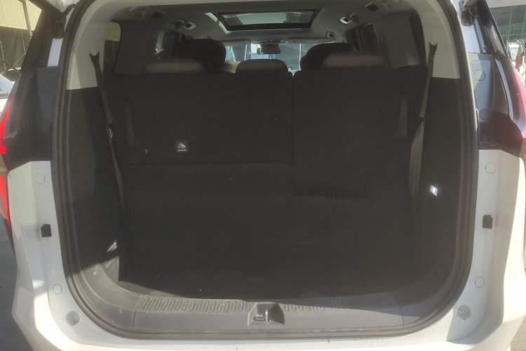 Used SAIC MAXUS G70 2024 2.0T Automatic Luxury Edition 7 Seats Trunk