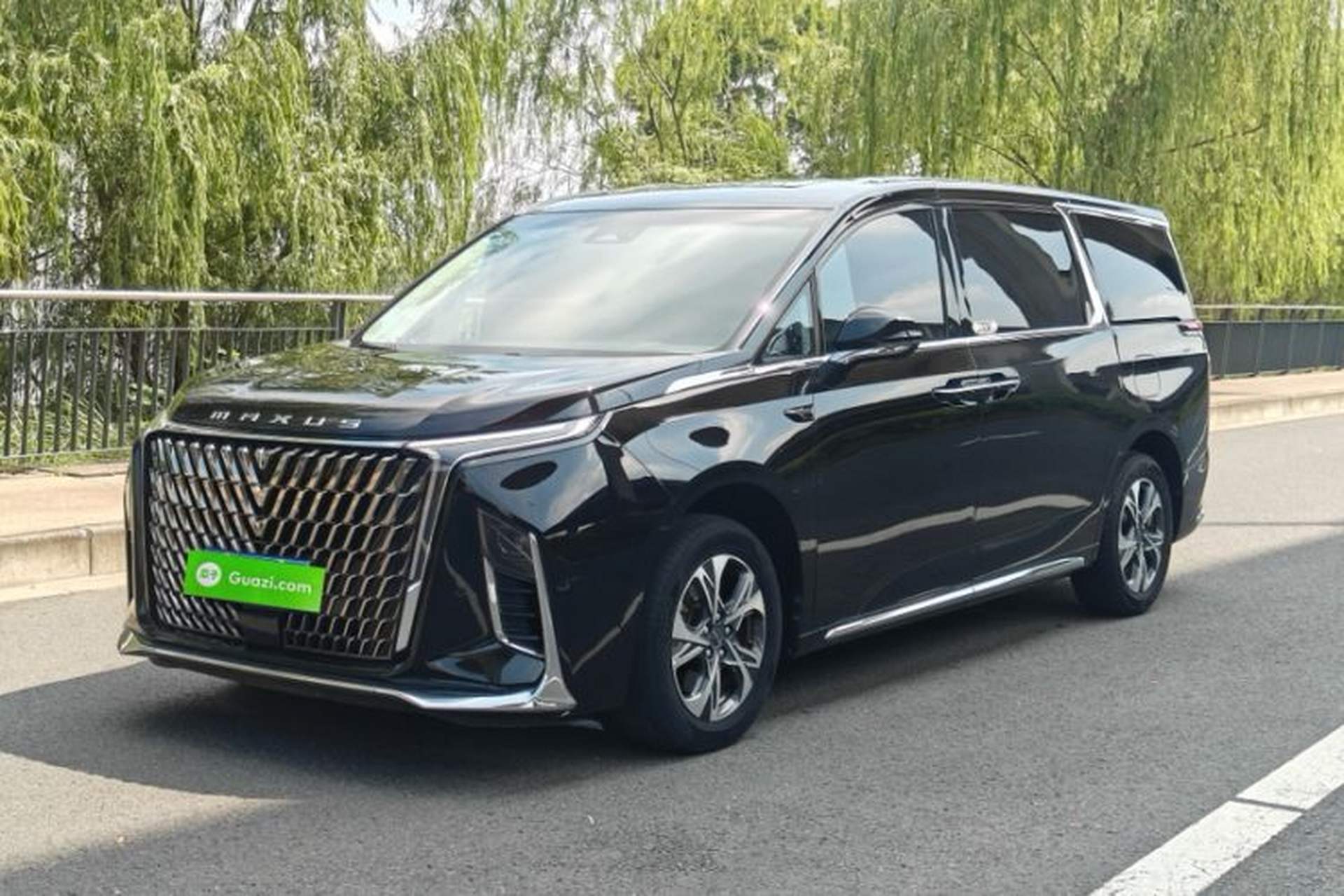 Used SAIC MAXUS G90 2022 2.0T Galaxy Seven-Seater Version Exterior 3