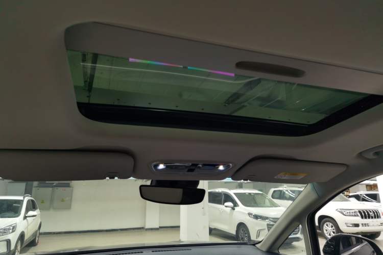 Used SAIC MAXUS G90 2022 2.0T Interstellar Seven-Seater Headliner