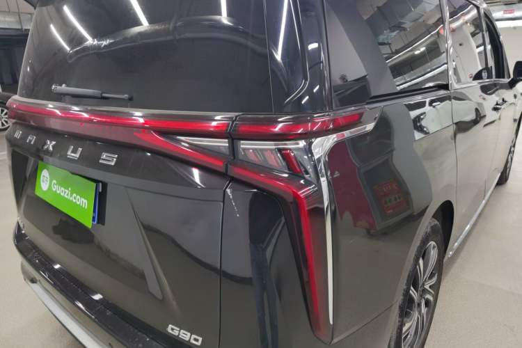 Used SAIC MAXUS G90 2022 2.0T Interstellar Seven-Seater Right Rear Taillight