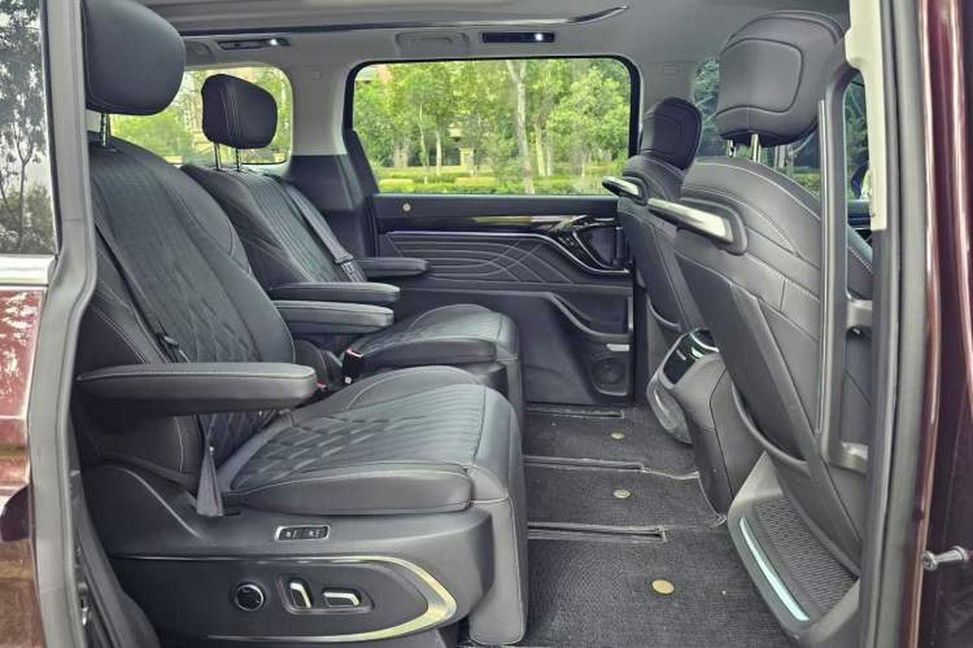 Used SAIC MAXUS G90 2022 2.0T Xingyun Seven-Seater Version Interior 4
