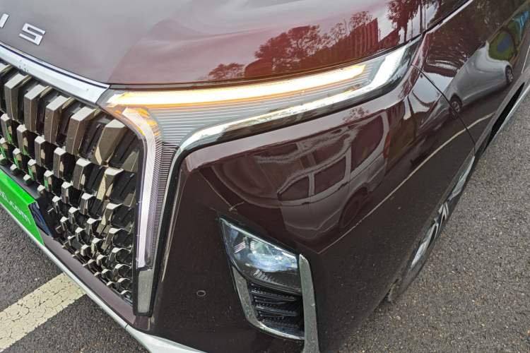 Used SAIC MAXUS G90 2022 2.0T Xingyun Seven-Seater Version Left Front Headlight