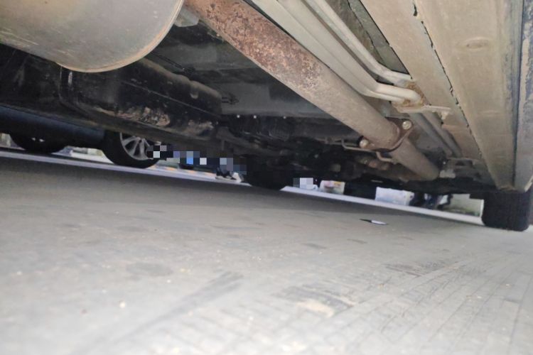 Used SAIC MAXUS G90 2022 2.0T Starry Seven-Seater Chassis Rear Right