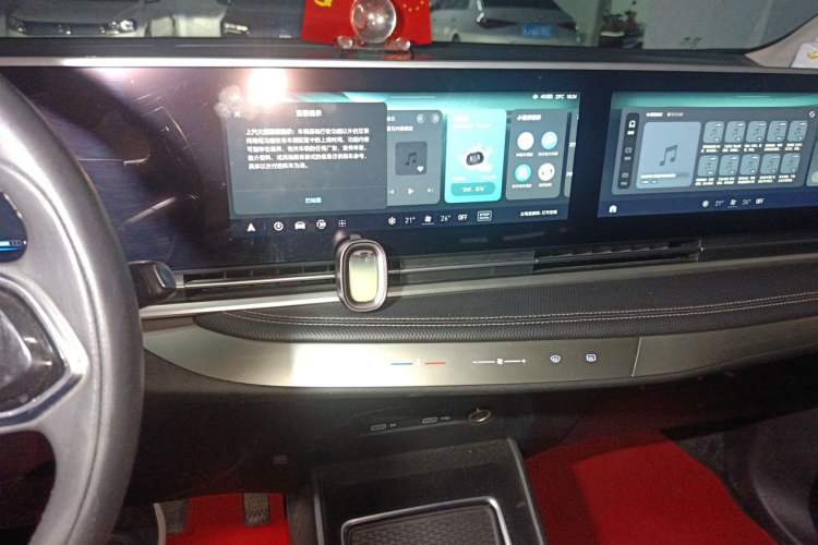 Used SAIC MAXUS G90 2022 2.0T Galaxy Seven-Seater Version Audio And AC Panel