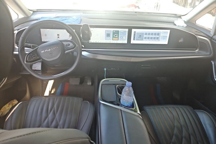 Used SAIC MAXUS G90 2022 2.0T Galaxy Seven-Seater Version Center Console